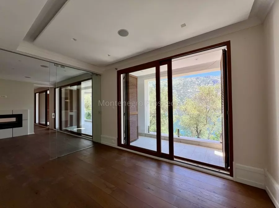 12718 villa lux stoliv 7 1073x800