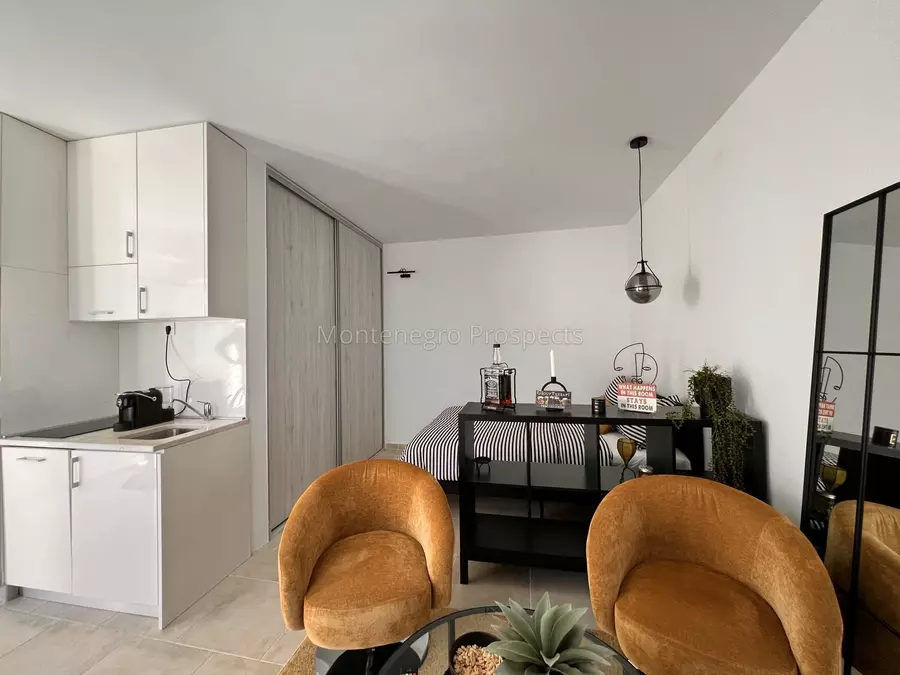 Charming renovated studio in idyllic ljuta kotor   steps from the sea 13804 8