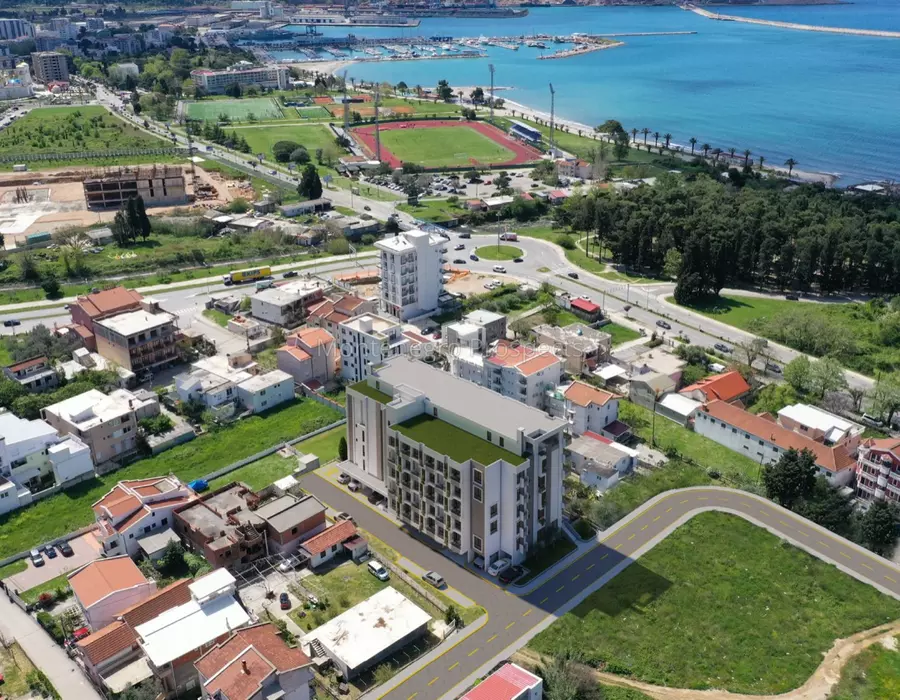 J10287 plac blizu mora 12