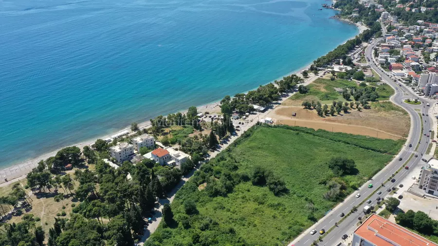 J10287 plac blizu mora 7