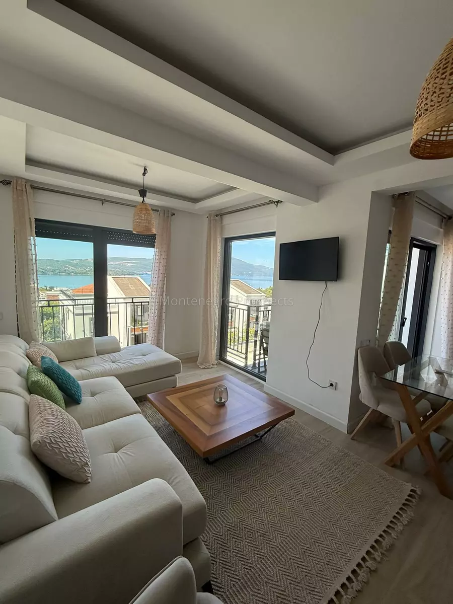 Modern three bedroom apartment with panoramic sea views tivat 13659 12