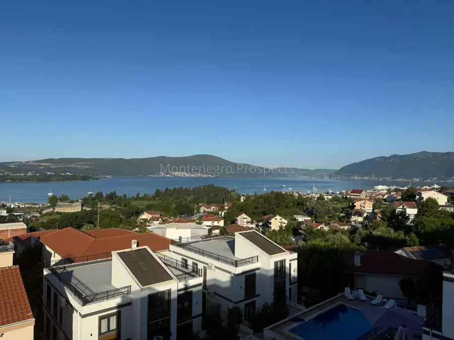Modern three bedroom apartment with panoramic sea views tivat 13659 2
