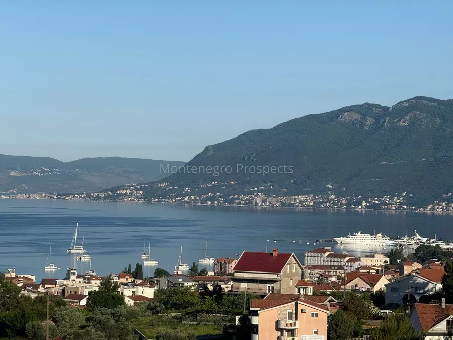 Modern three bedroom apartment with panoramic sea views tivat 13659 3