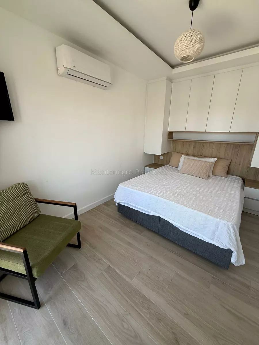 Modern three bedroom apartment with panoramic sea views tivat 13659 8