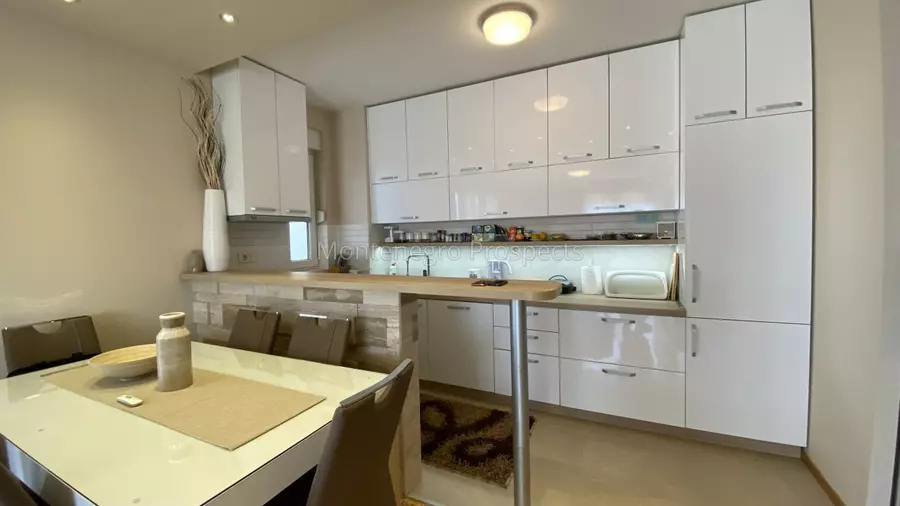 10268 large apartment in bar 6