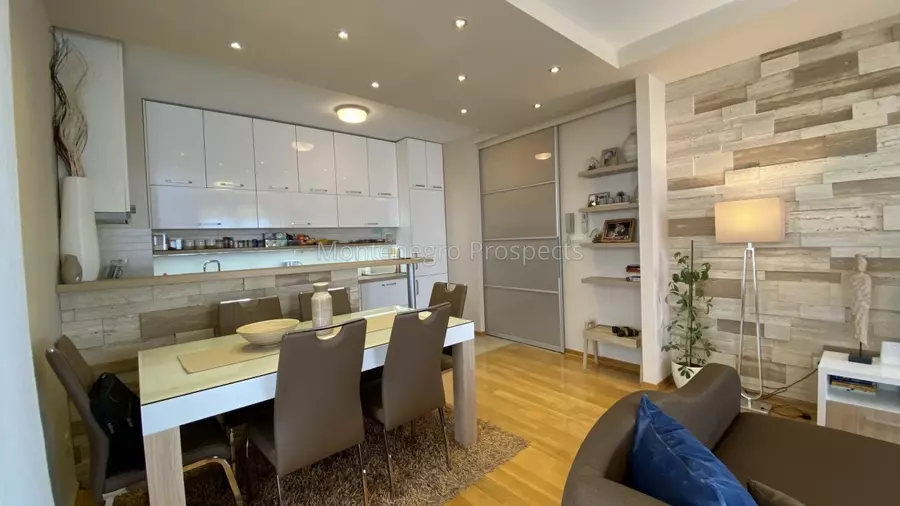 10268 large apartment in bar 7
