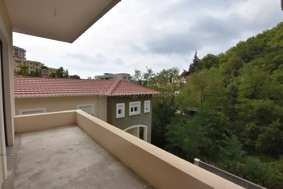 12199 villa in becici 11