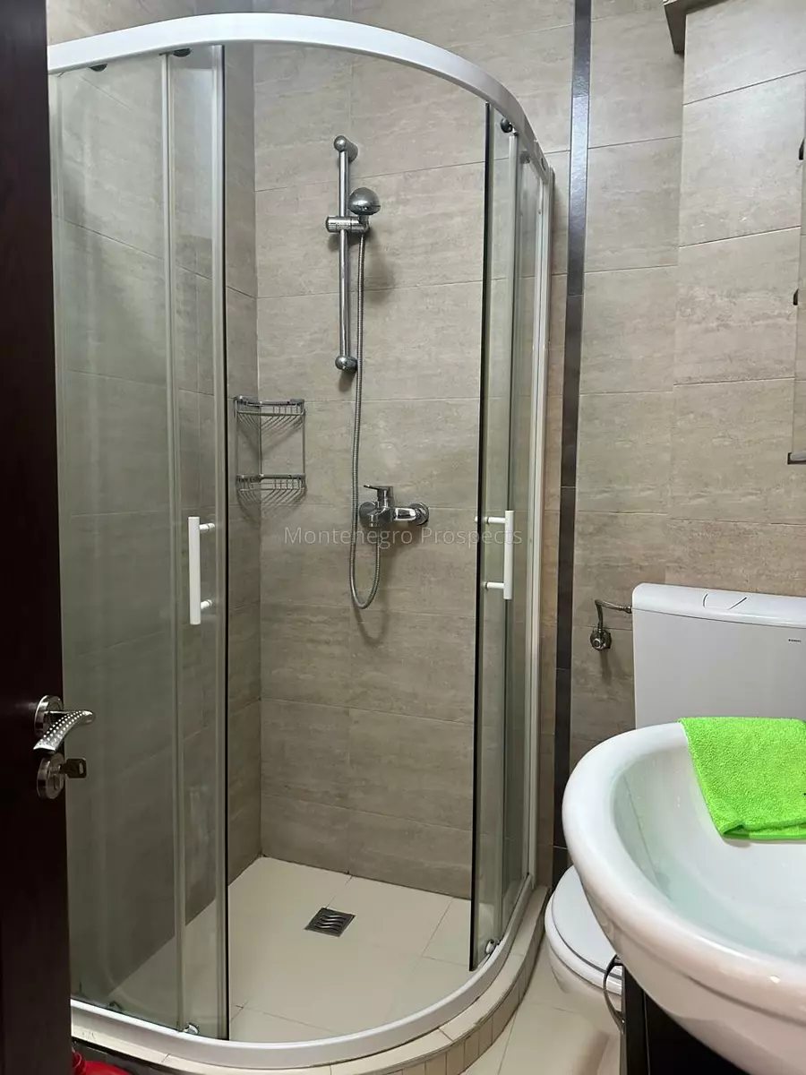 14172 djenovici apartment with sea views 20
