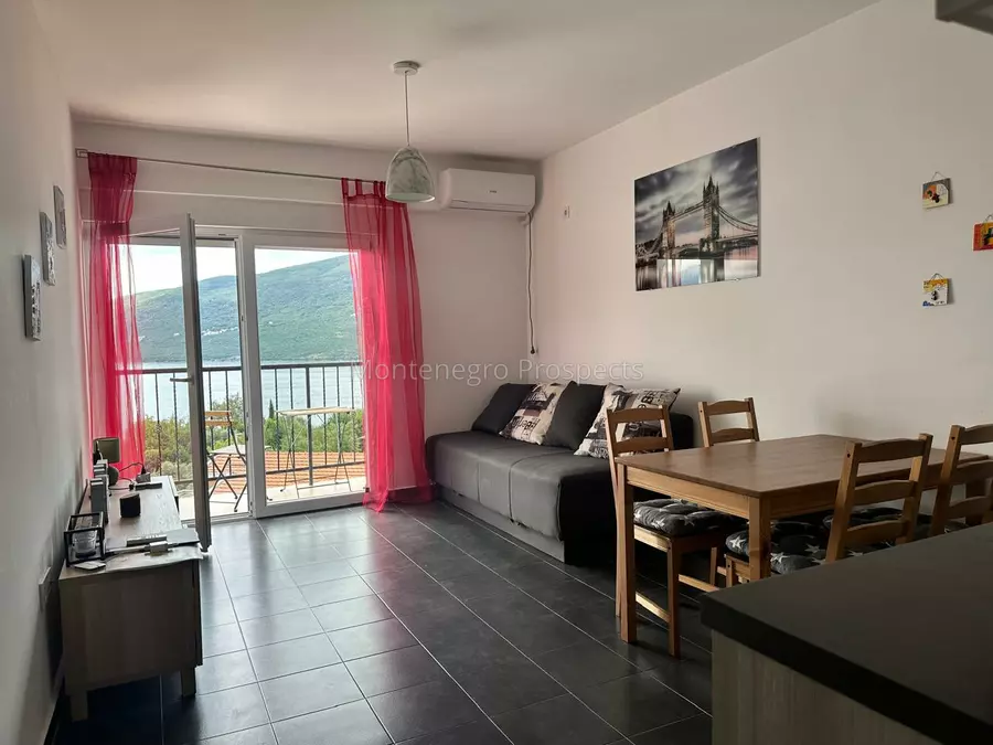 14172 djenovici apartment with sea views 36