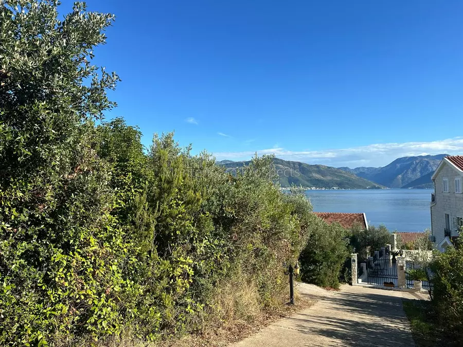 14174 plot in krasici with sea views 2