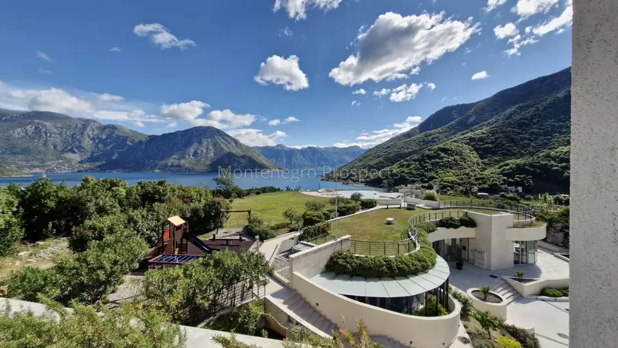 14177 apartment with excellent views morinj 19