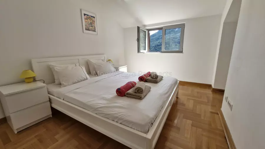 14177 apartment with excellent views morinj 26