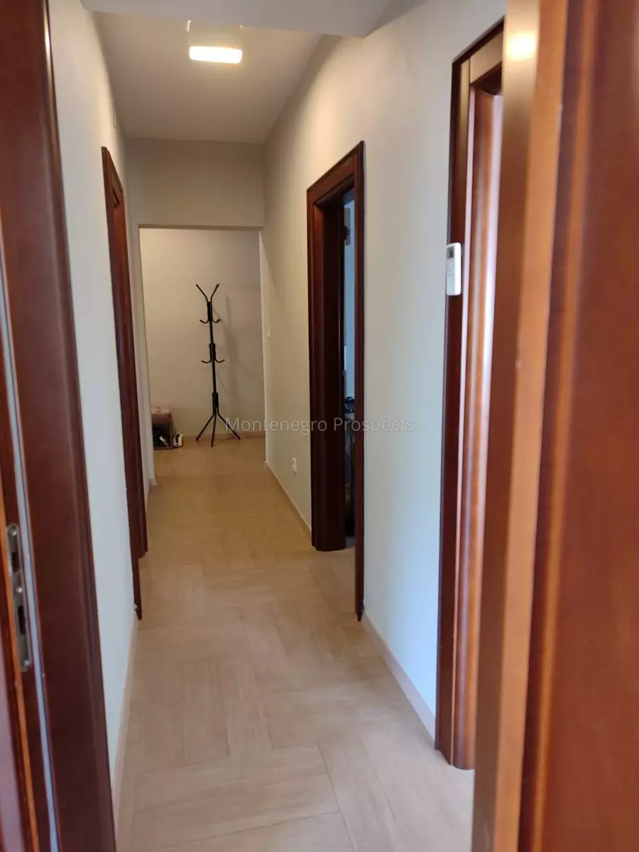 Three bedroom apartment for sale in dobrota   70 m from the sea 13838 4