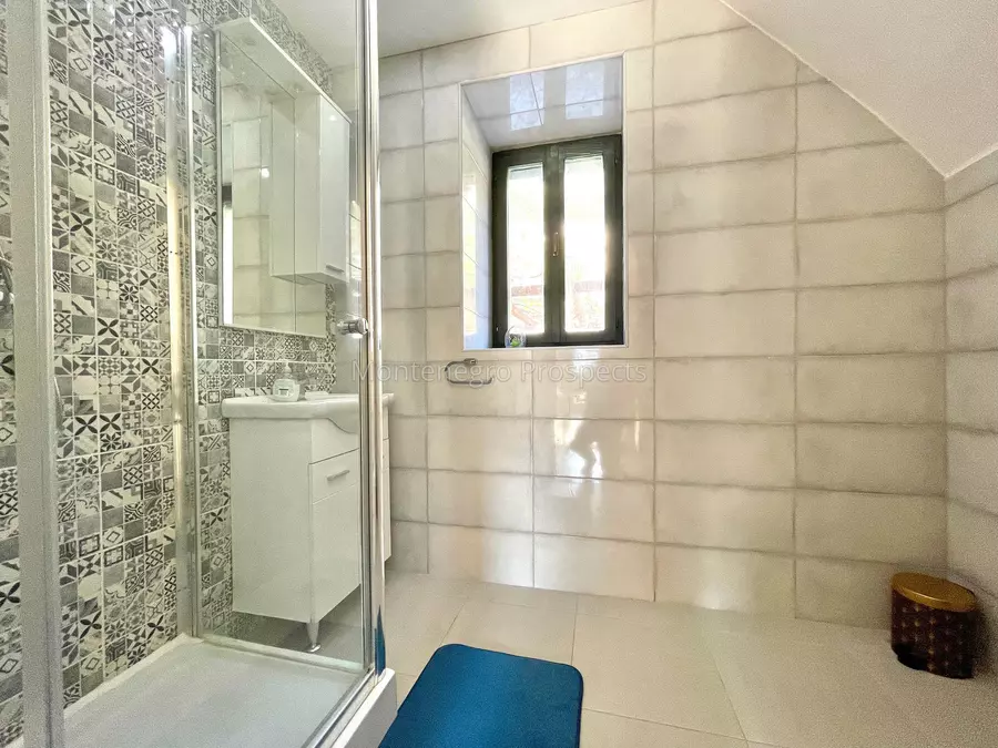 14184 risan stone house 13