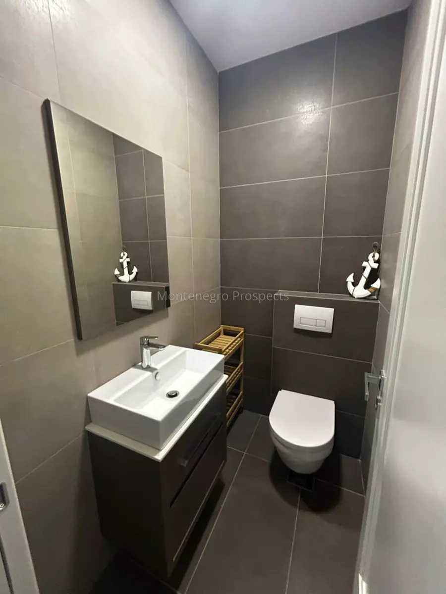 14186 apartment next to porto montenegro 10