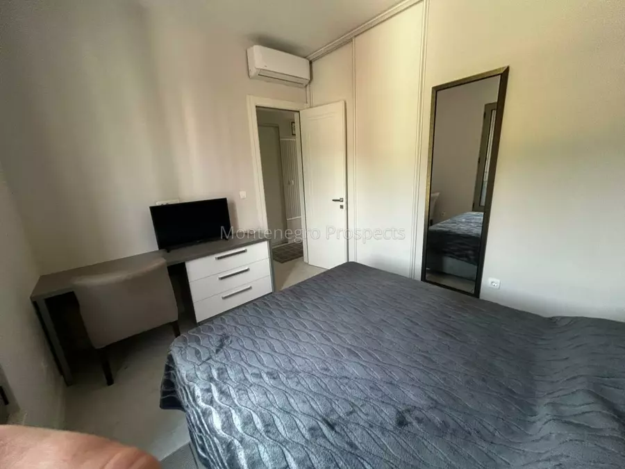 14186 apartment next to porto montenegro 14