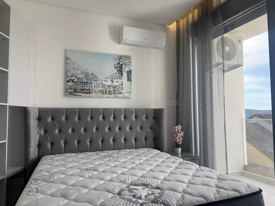 Modern two bedroom apartment with sea views in tivat 13850 7