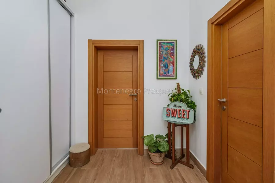 Two bedroom house with beautiful garden in kavac kotor bay 13849 16
