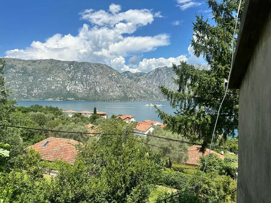 14189 house for renovation kotor 8