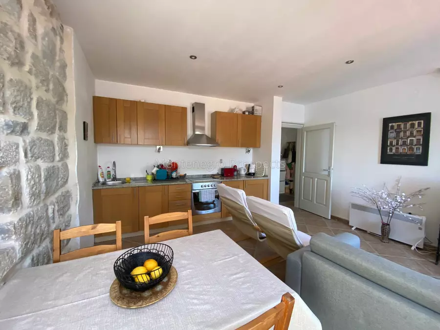 Tw bedroom apartment with seaview perast 3