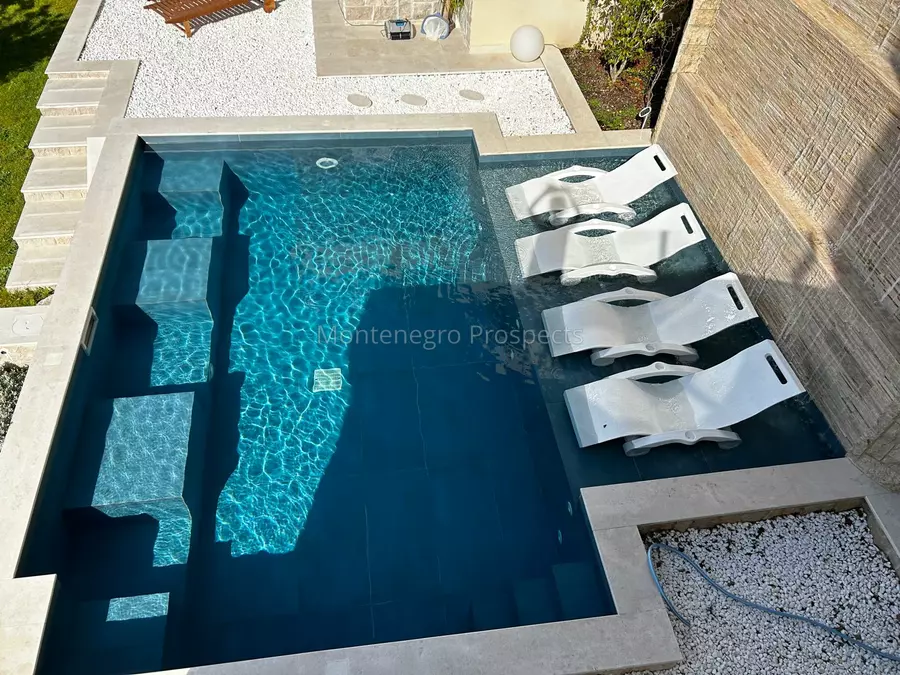 18162 podi villa for sale 10