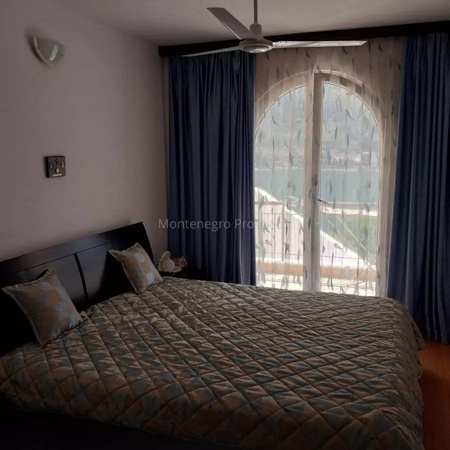 Two bedroom apartment with excellent sea views kotor 13855 2