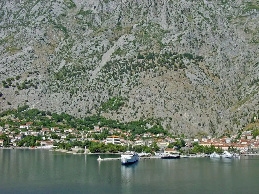 Seafront two bedroom apartment near kotor old town 13859 5