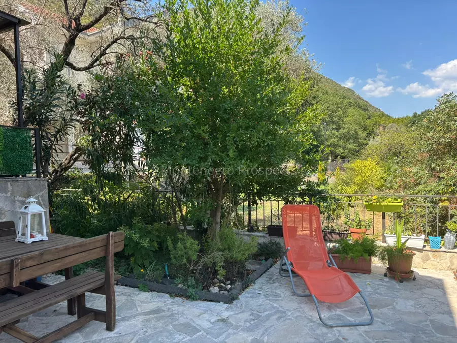 Two bedroom town house with nice garden in prcanj kotor bay 13858 11