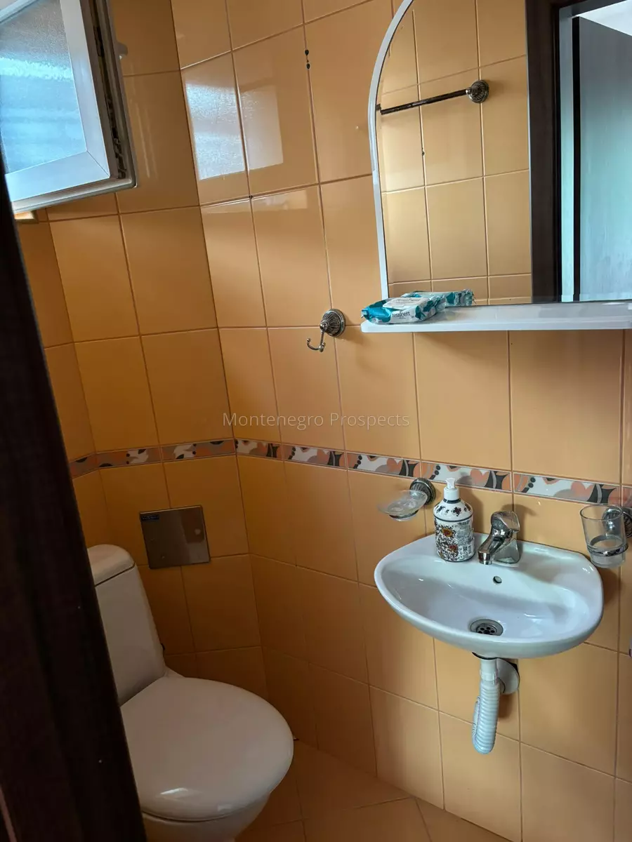 Two bedroom town house with nice garden in prcanj kotor bay 13858 8