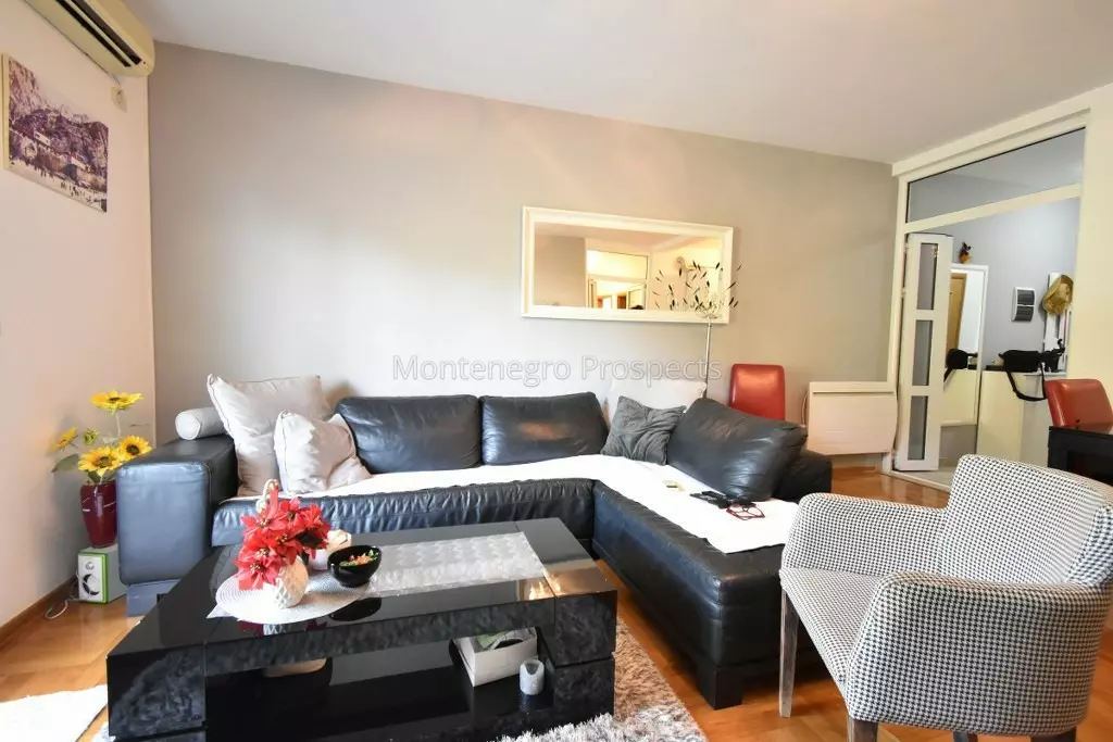 Two bedroom apartment with spacious terrace just few steps from the sea tivat 13487 1