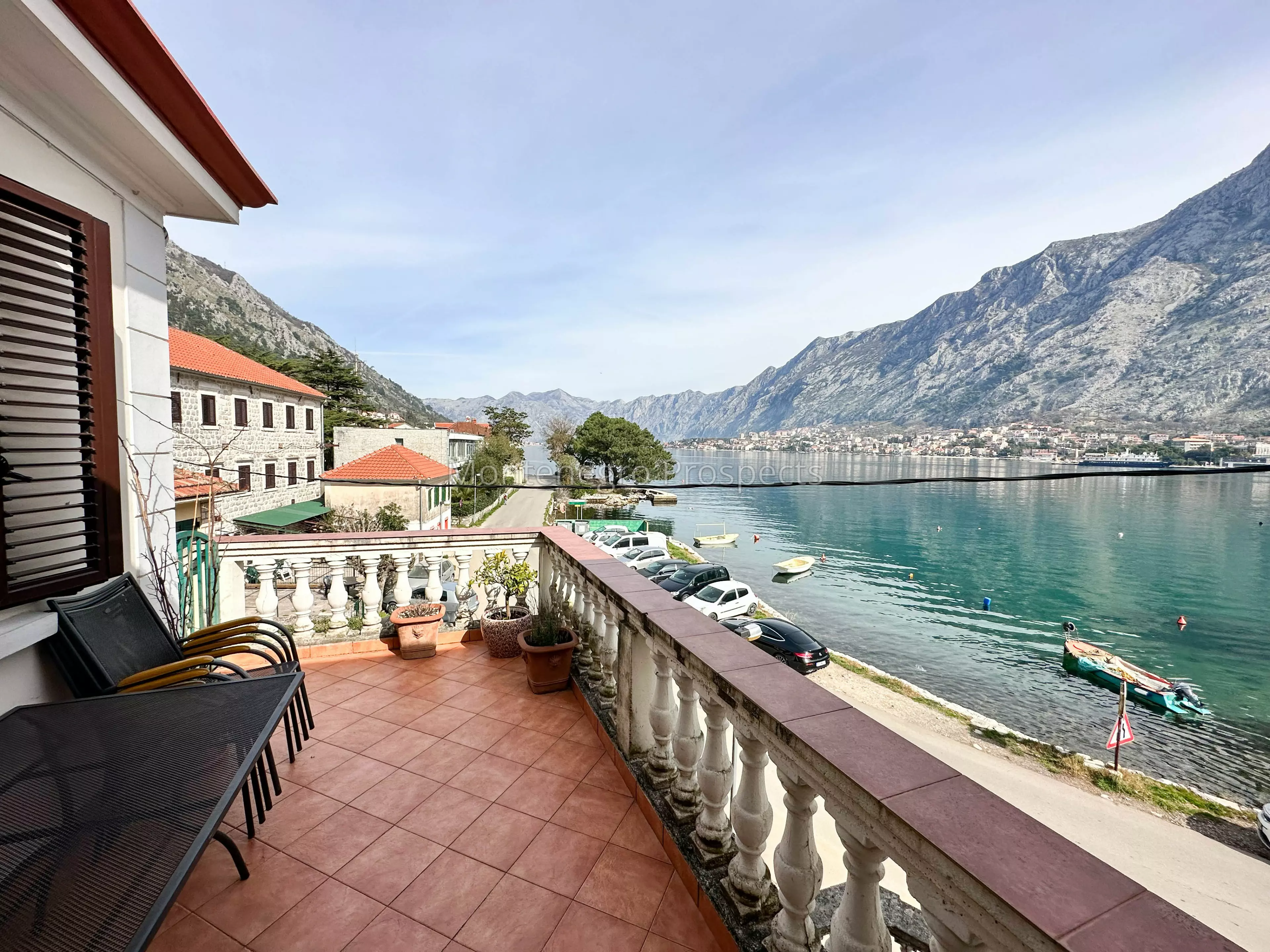 Apartment for sale 13570 2