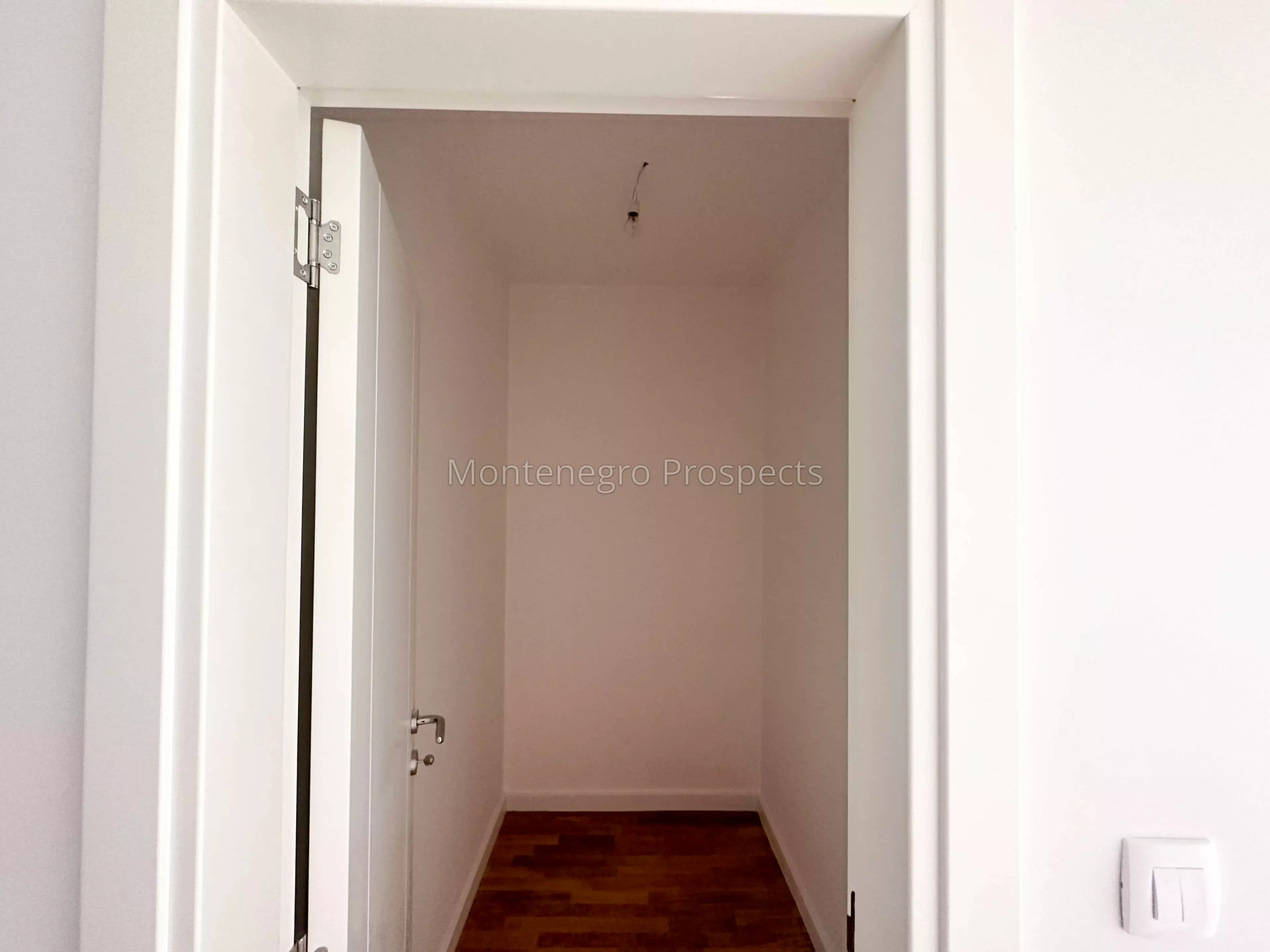 Duplex for sale 13627 5