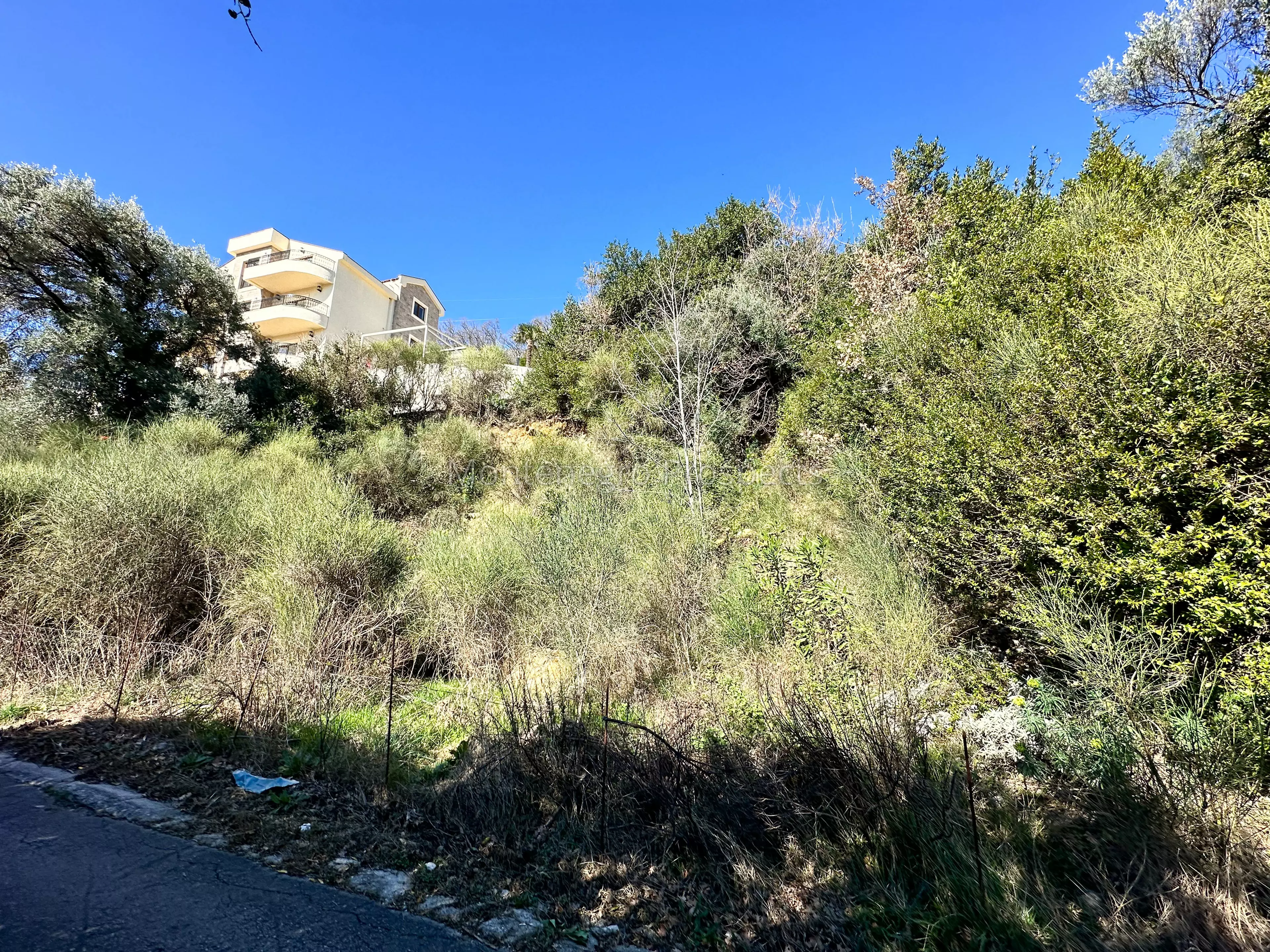 Plot for sale 13678 9