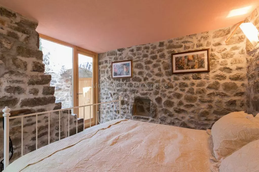 Renovated old stone house in djurasevici 13714 1