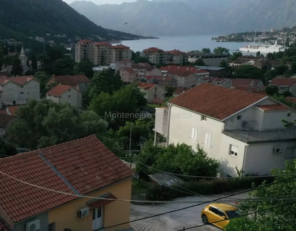 Family house in skaljari kotor 7909 13