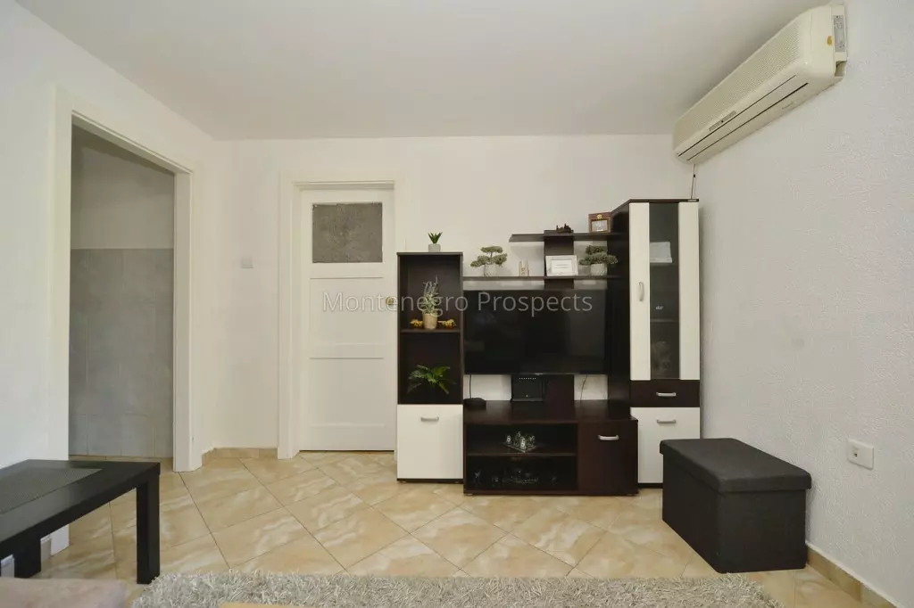 Family house in skaljari kotor 7909 20