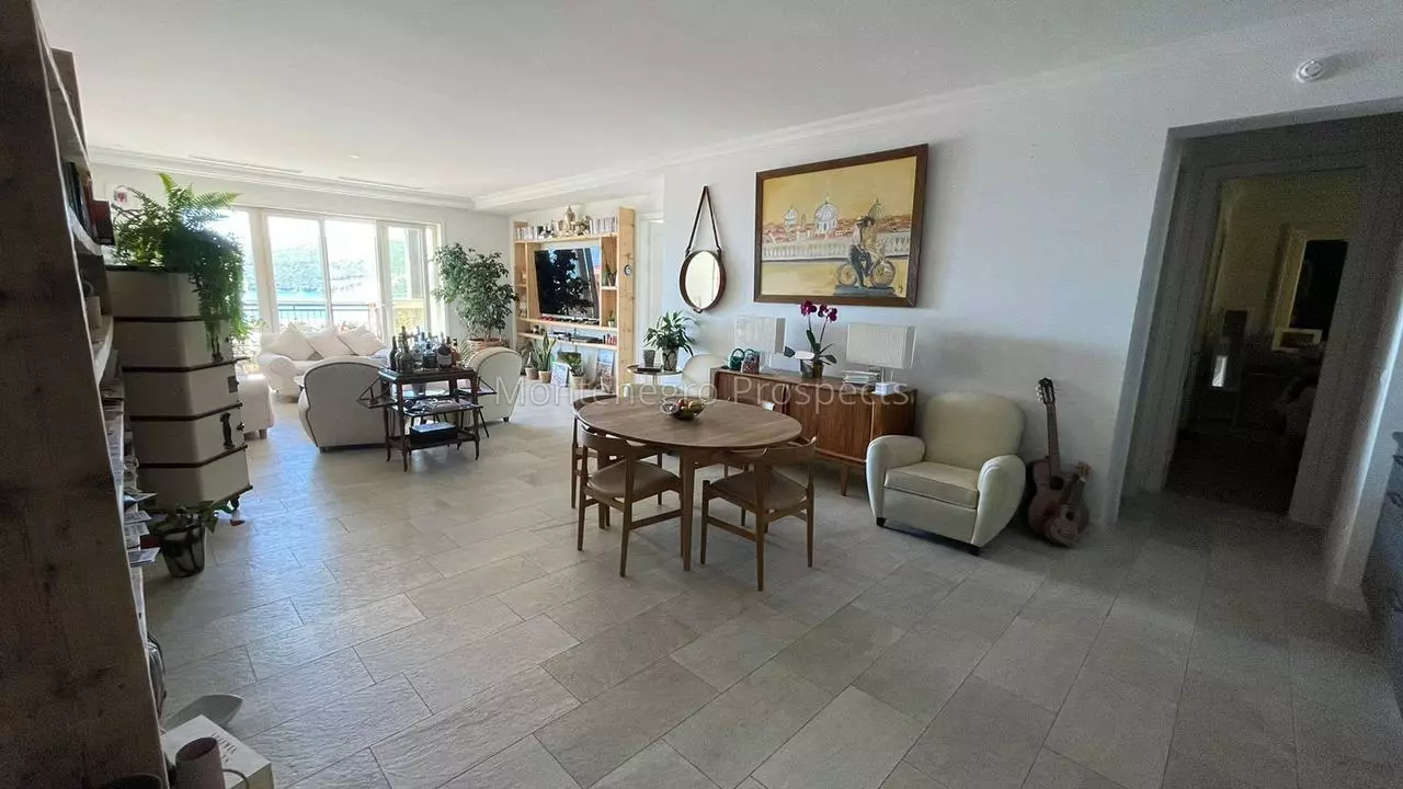 Luxury two bedroom apartment at prime location lustica 13734 15