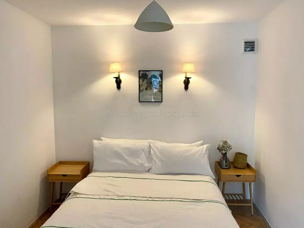 Stylish one bedroom apartment with stunning views perast 13763 2 1024x768