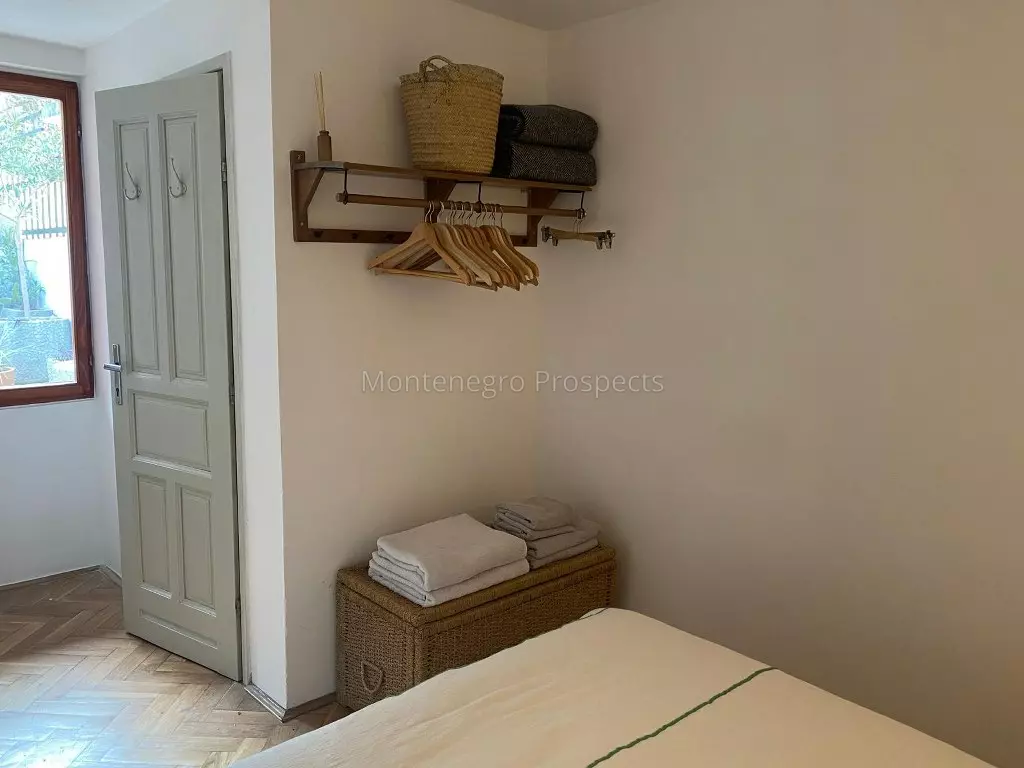 Stylish one bedroom apartment with stunning views perast 13763 7 1024x768