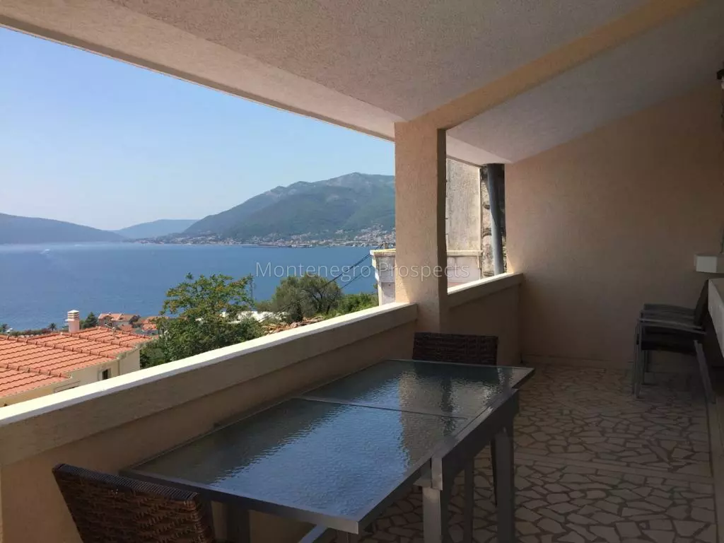 One bedroom apartment with sea views in donja lastva tivat 13794 1
