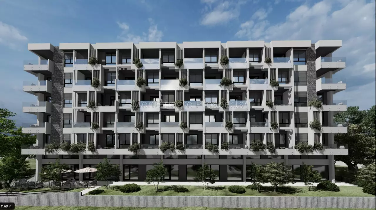 J10287 plac blizu mora 10