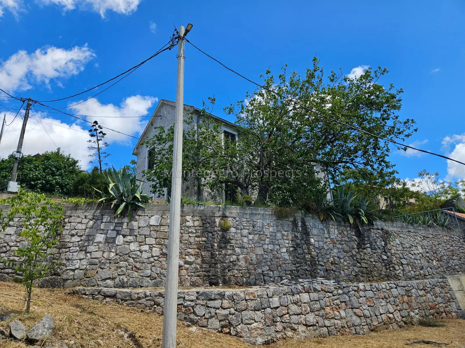 Two level old stone house in zagora 13803 5