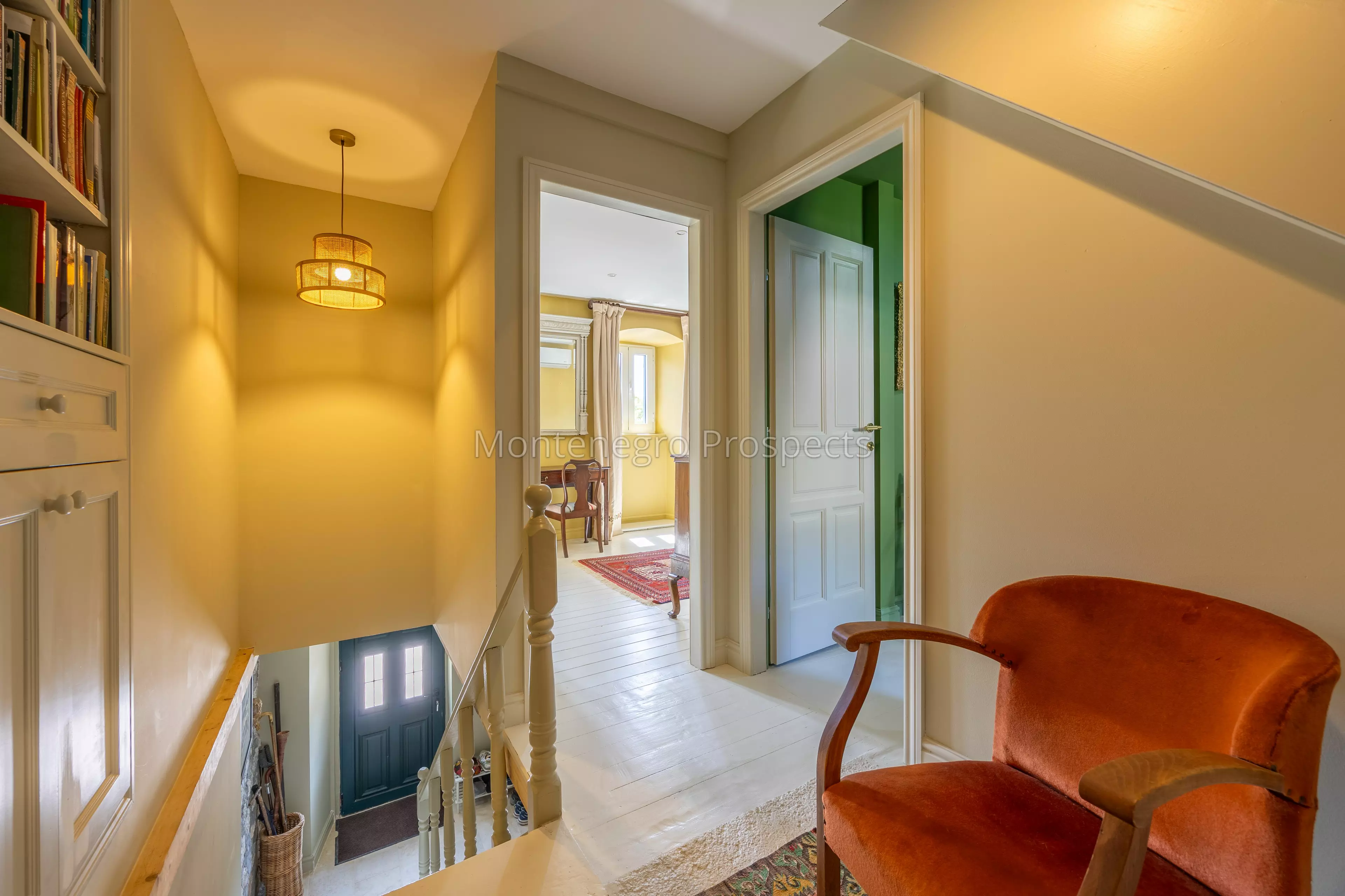 14167 stone house in kamenari 43