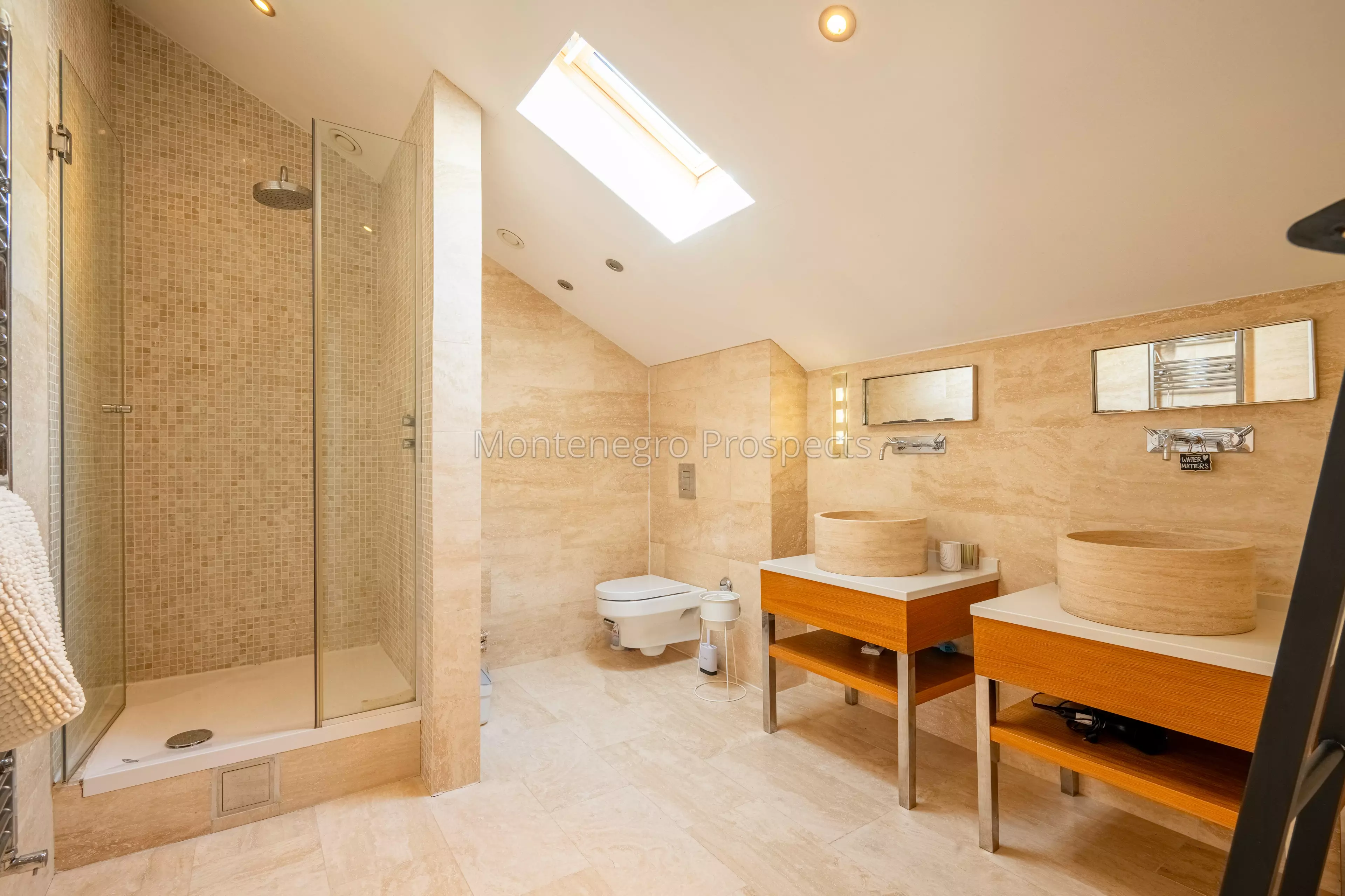 14168 lustica vila for sale 46