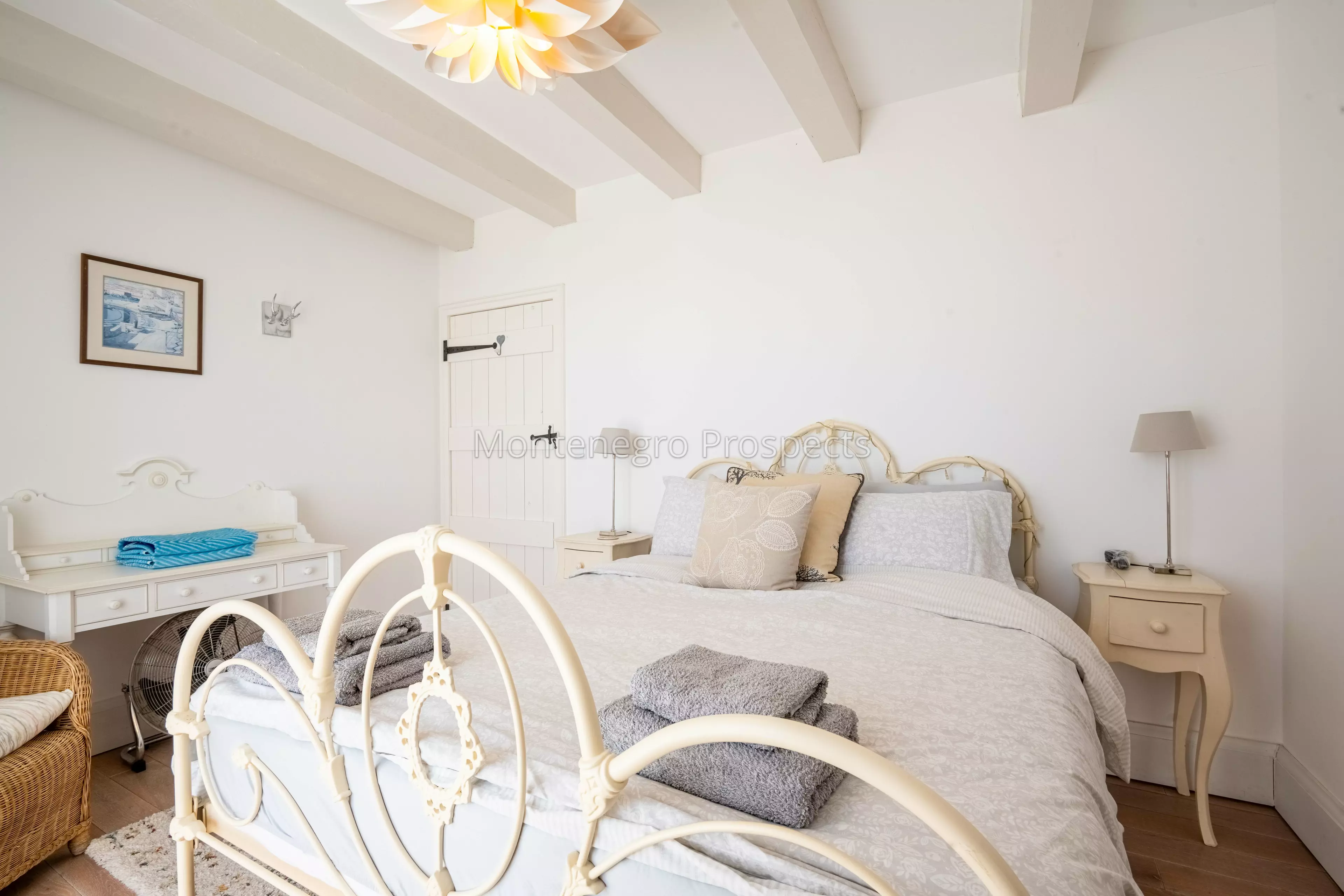 14168 lustica vila for sale 57