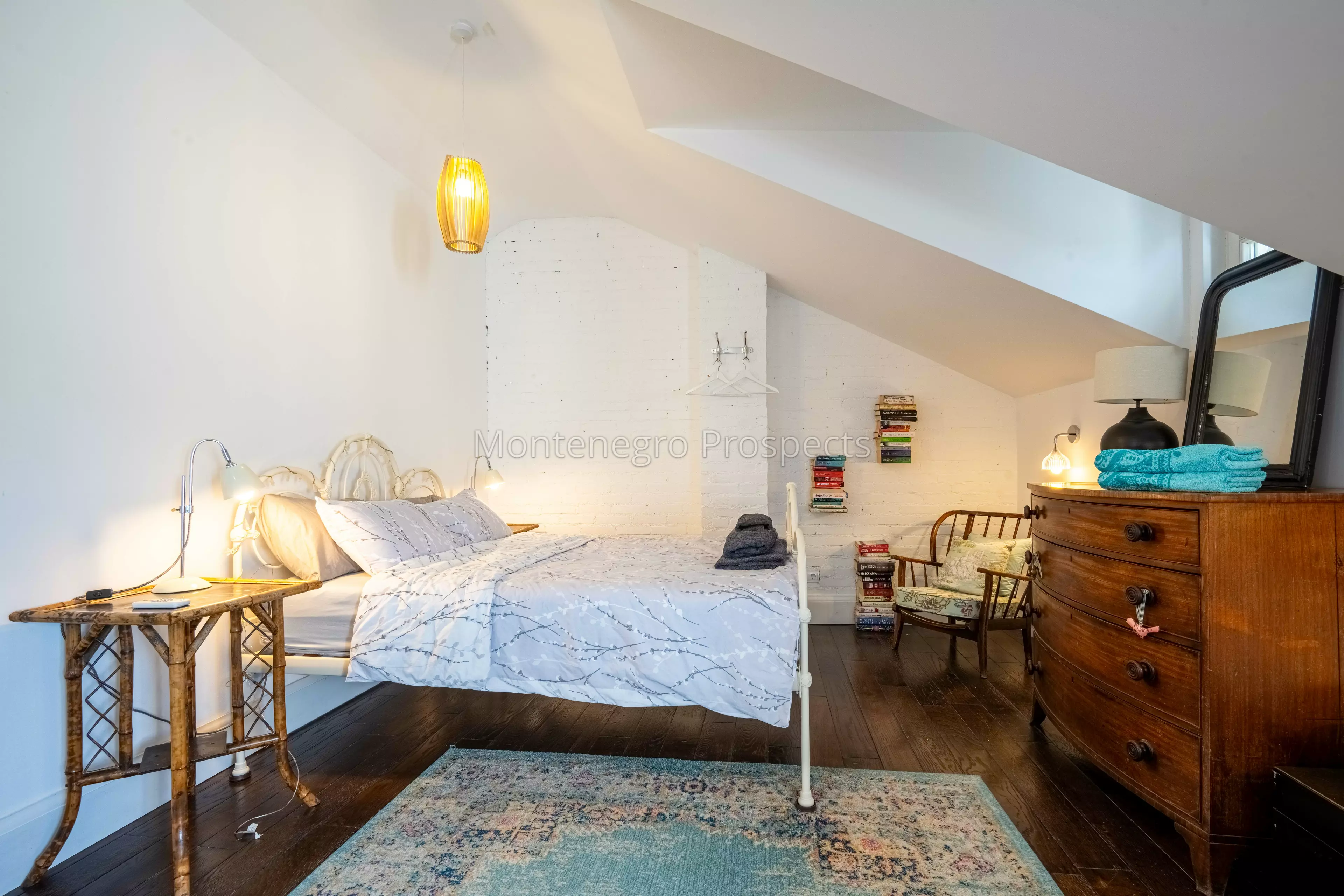 14168 lustica vila for sale 68