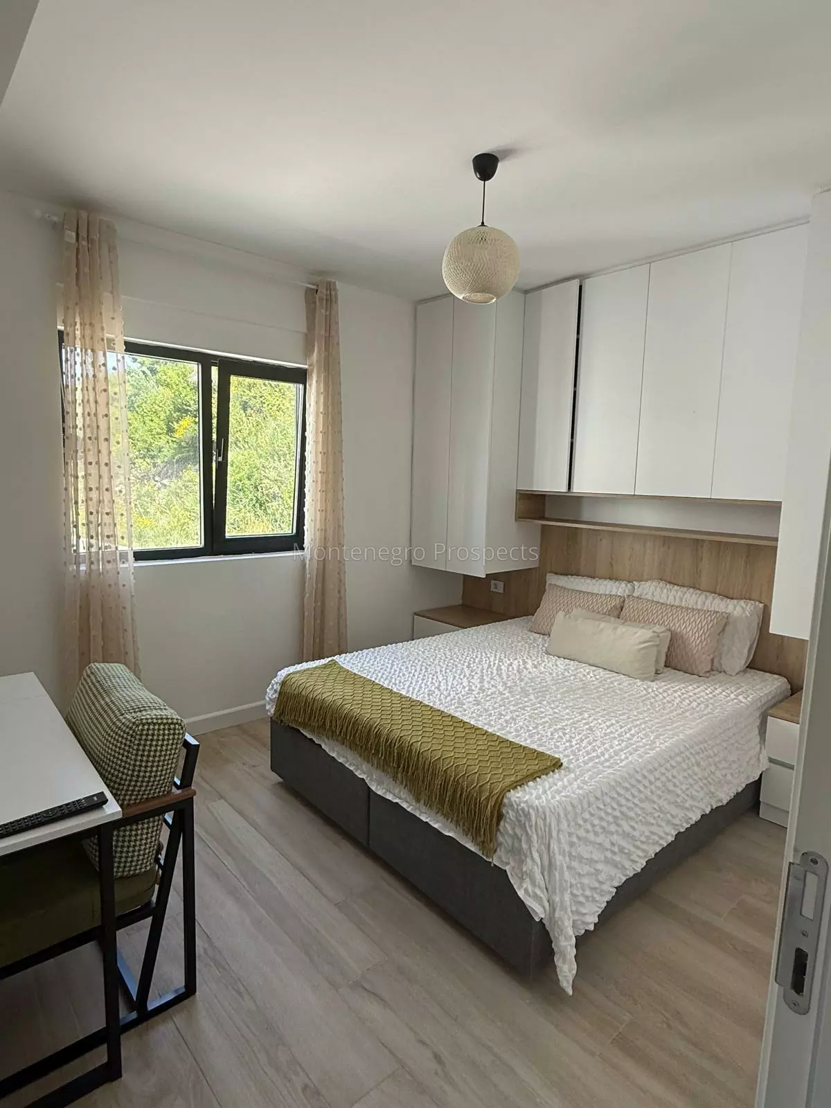 Modern three bedroom apartment with panoramic sea views tivat 13659 4