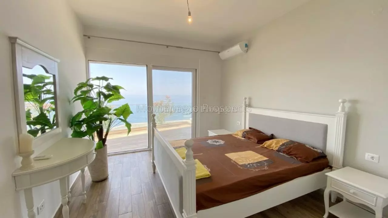 10267 apartment on the front line 3
