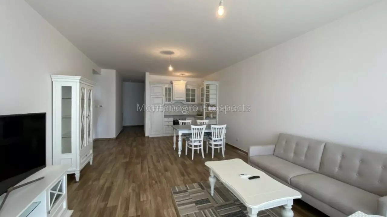 10267 apartment on the front line 8