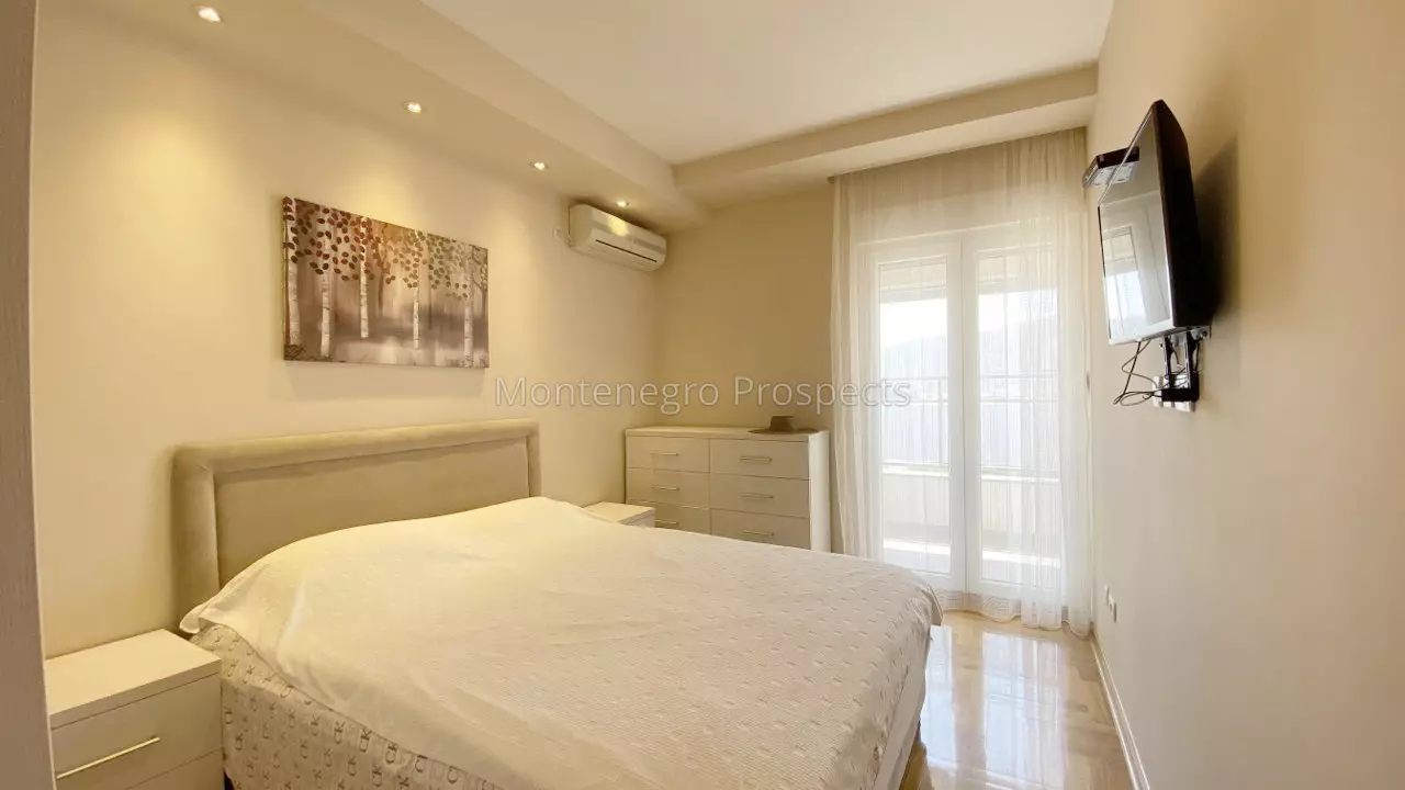 10268 large apartment in bar 12